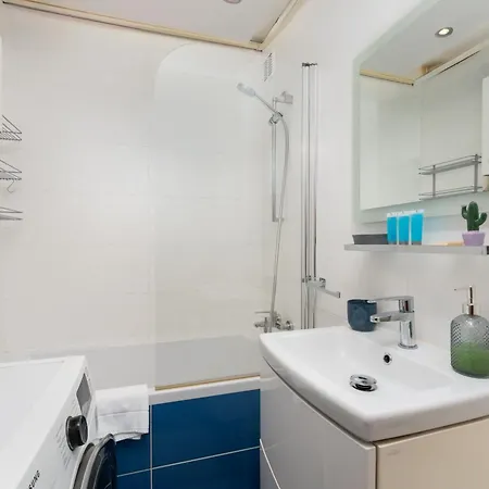 Nad Sudolem Homely By Bookinghost Appartamento Cracovia